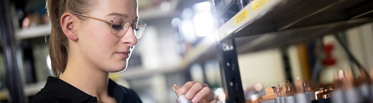 Lehrstelle Metalltechnik /Werkzeugbautechnik (m/w/d) bei Silhouette International Schmied AG